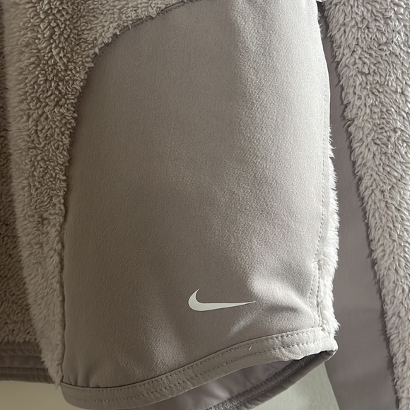 Women’s Nike Sherpa Fleece Hoodie - Picture 3 of 4